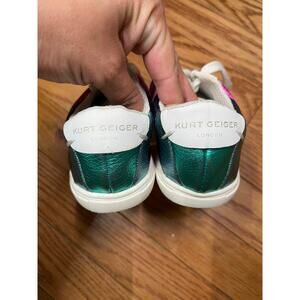 Kurt Geiger Metallic Stripe Sneaker Kids size 25/9